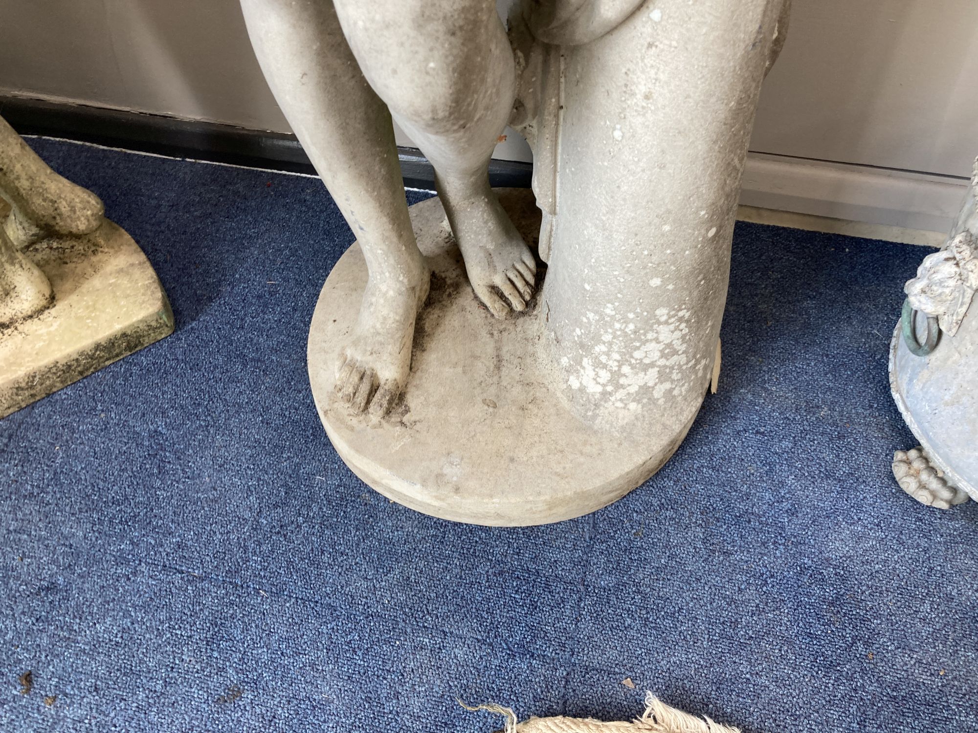 A cast stone garden ornament of Venus, height 118cm